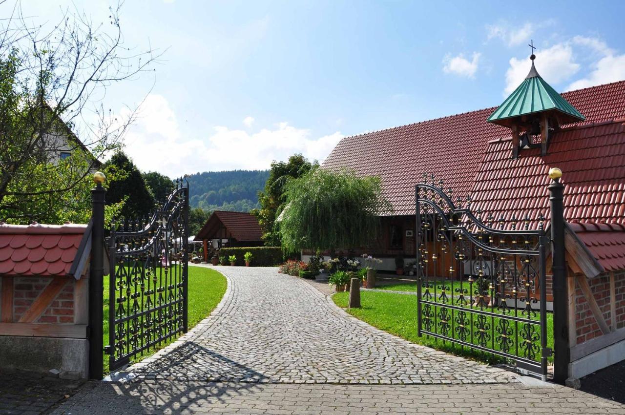 Landhotel Zur Pferdetraenke Schleid 외부 사진